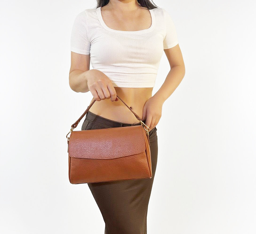 Clarissa - Borsa a Spalla e Tracolla in Vera Pelle Made in Italy – Artigianale con Doppia Tracolla, Elegante e Versatile